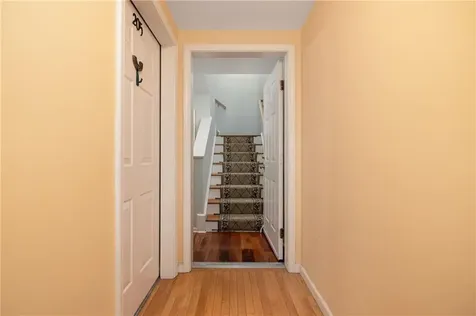 231 Maple Avenue Newport RI 02840