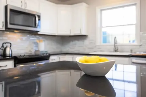 231 Maple Avenue Newport RI 02840