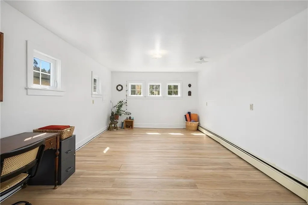 13 Oak Street Portsmouth RI 02871