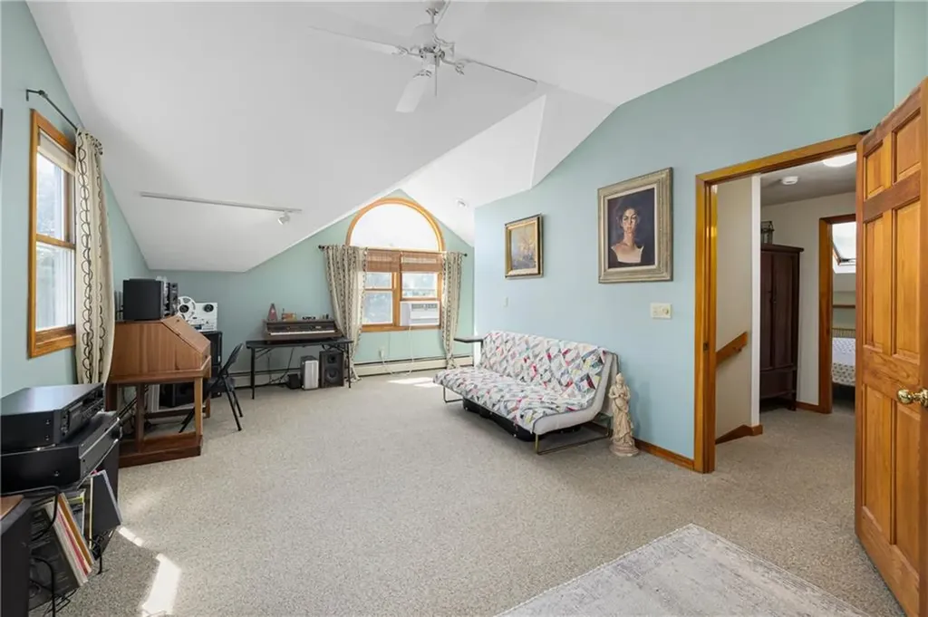 13 Oak Street Portsmouth RI 02871