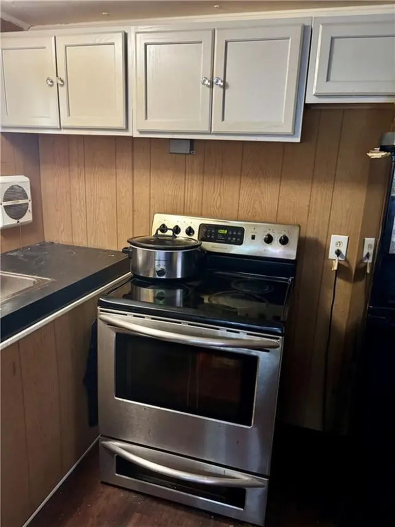 719 Forest Park Avenue Middletown RI 02842
