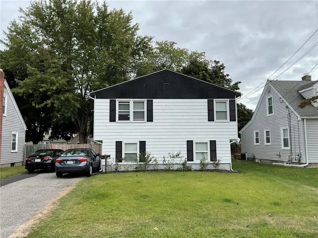 16 Arrow Avenue Warwick RI 02886