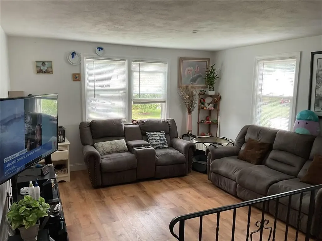 16 Arrow Avenue Warwick RI 02886