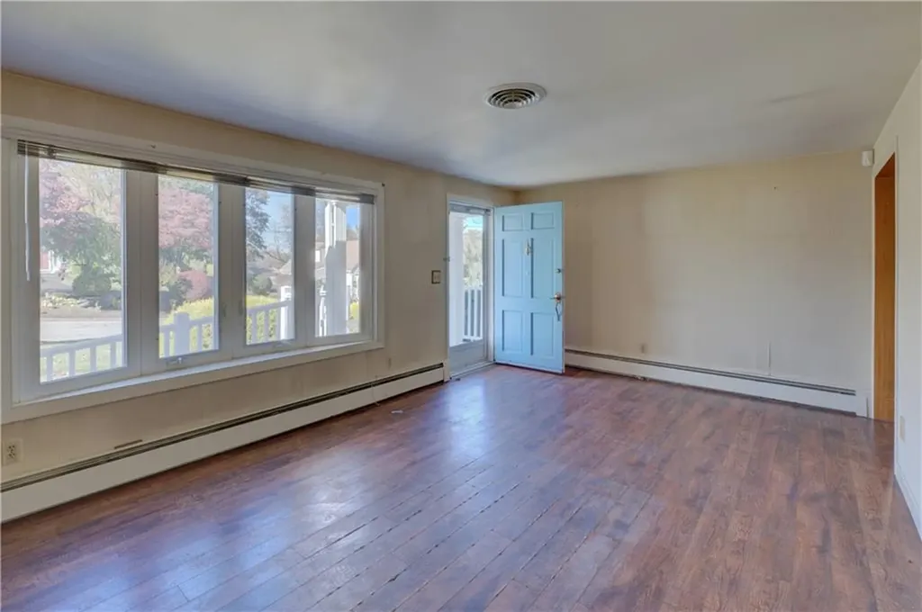 16 Randall Street Smithfield RI 02828