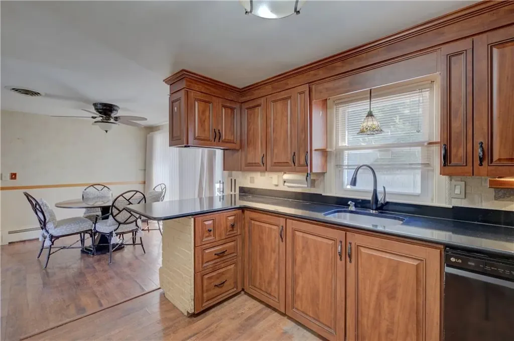 16 Randall Street Smithfield RI 02828