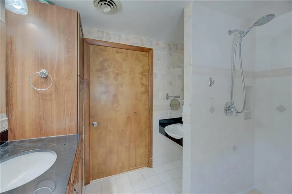 16 Randall Street Smithfield RI 02828