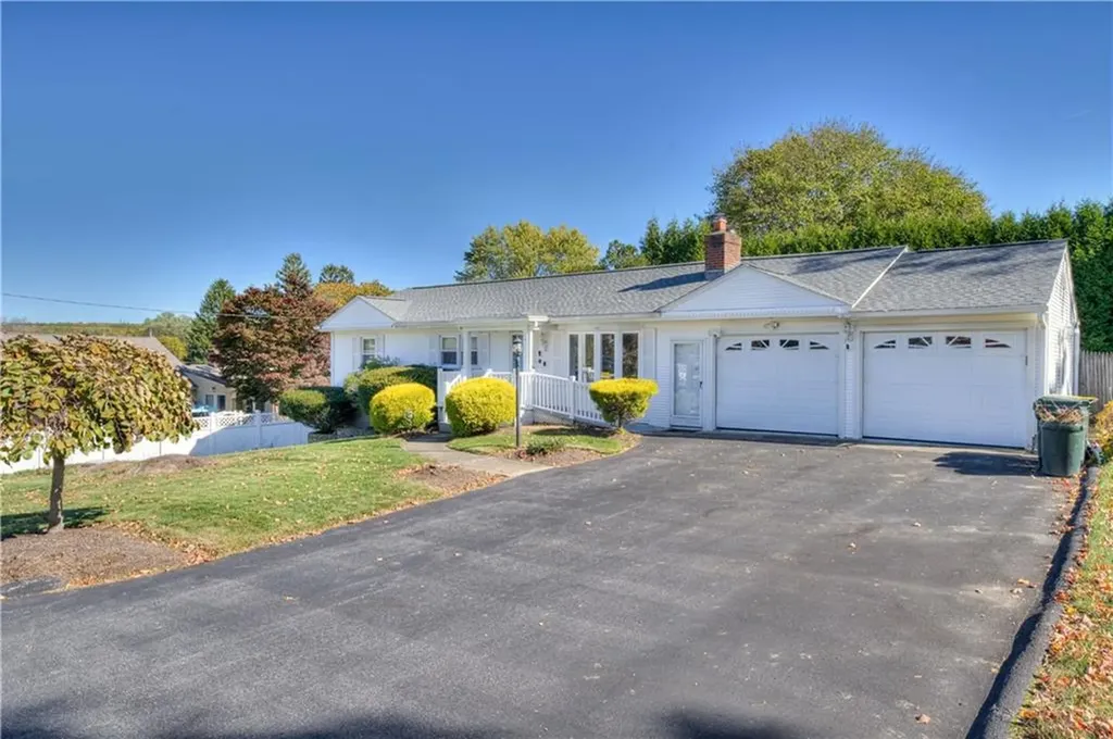 16 Randall Street Smithfield RI 02828