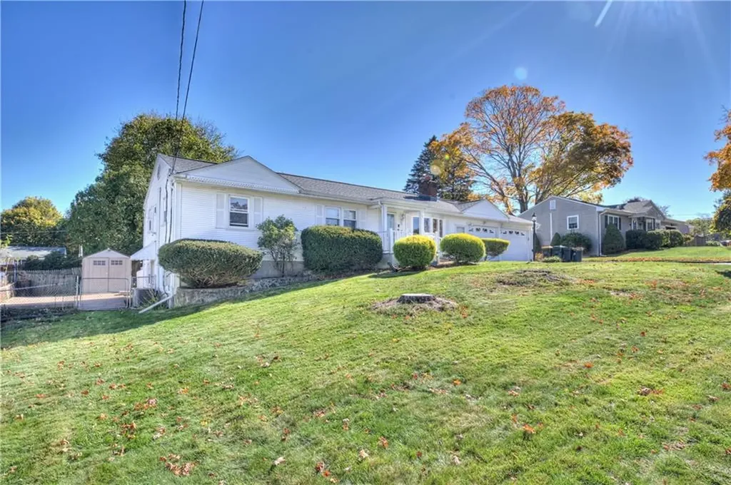 16 Randall Street Smithfield RI 02828