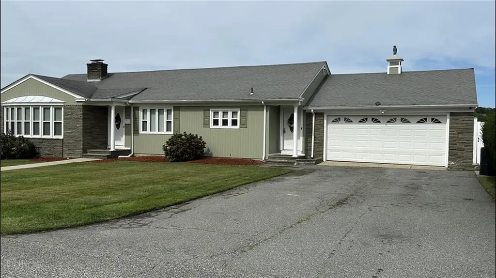 42 Salem Drive North Providence RI 02904
