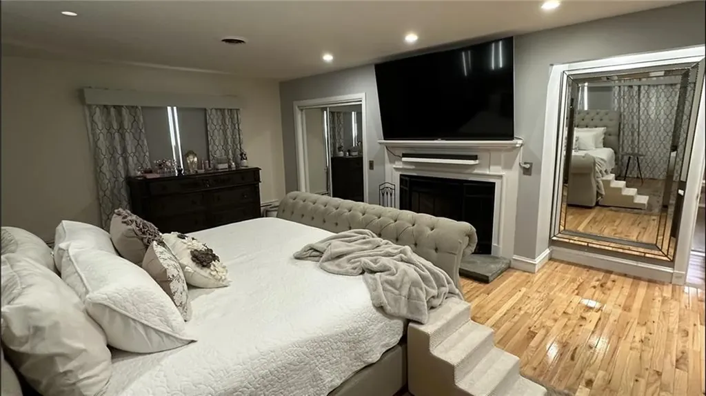 42 Salem Drive North Providence RI 02904