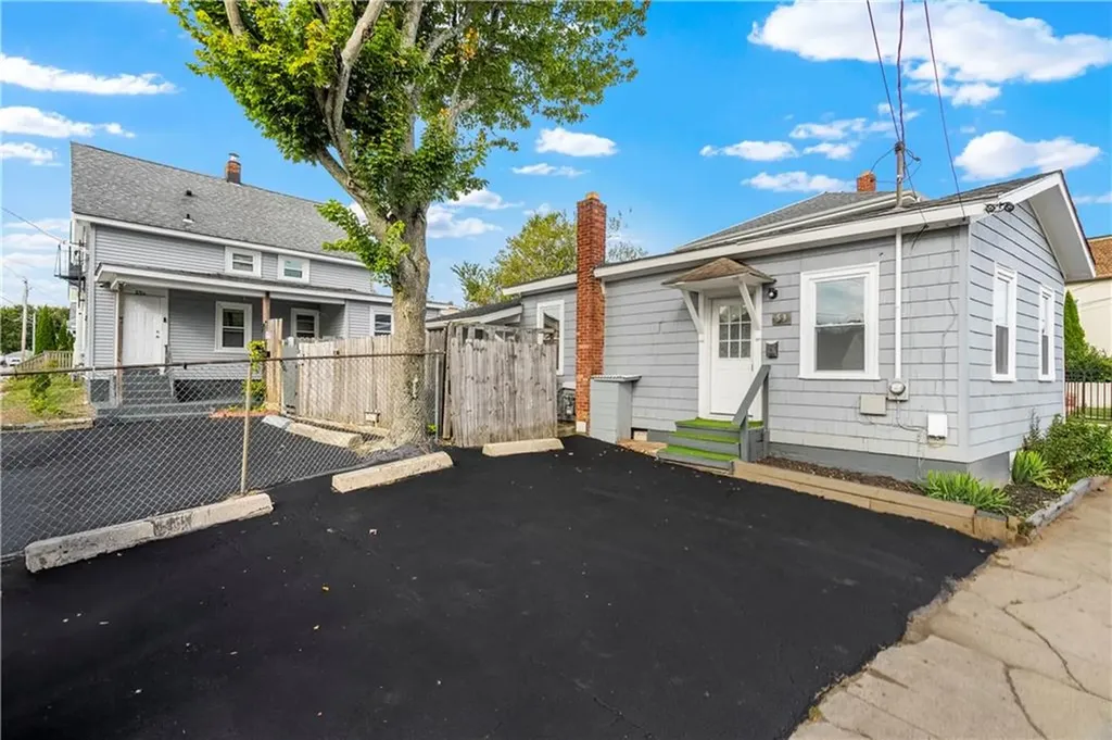 53 55 Ottawa Street West Warwick RI 02893