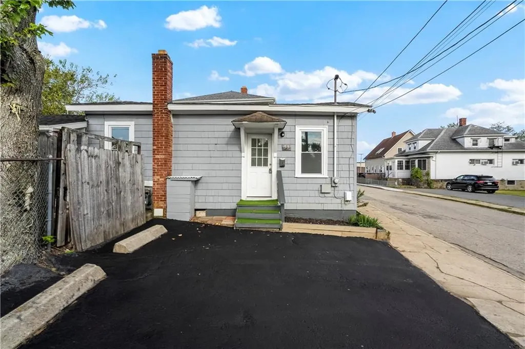 53 55 Ottawa Street West Warwick RI 02893