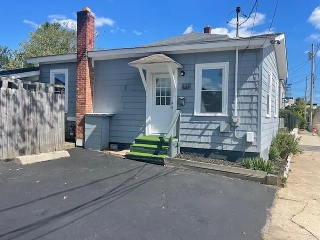 53 55 Ottawa Street West Warwick RI 02893