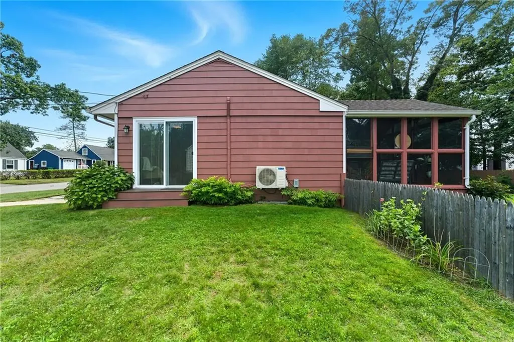11 Observatory Road Warwick RI 02888