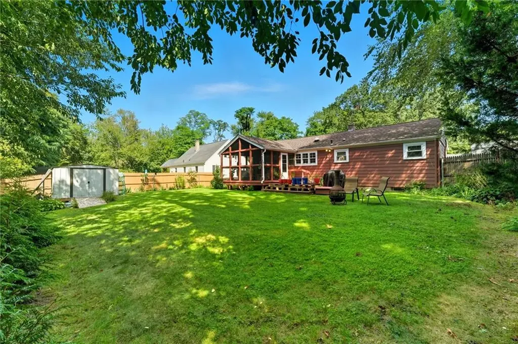 11 Observatory Road Warwick RI 02888