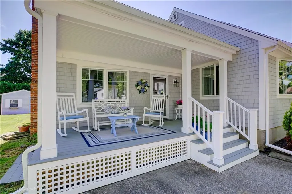 38 Toppa Boulevard Newport RI 02840