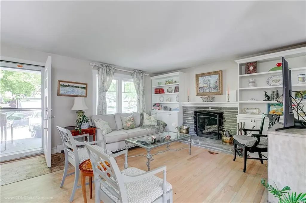 38 Toppa Boulevard Newport RI 02840