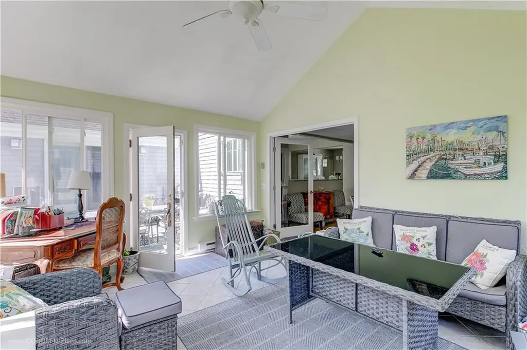38 Toppa Boulevard Newport RI 02840