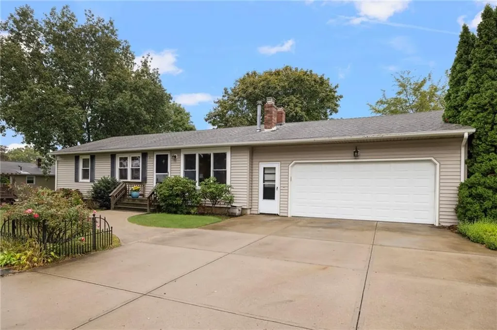 31 Pond View Drive Coventry RI 02816