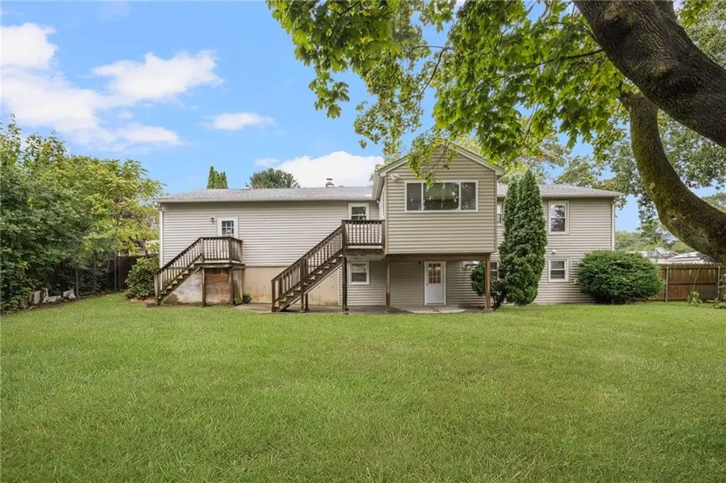 31 Pond View Drive Coventry RI 02816