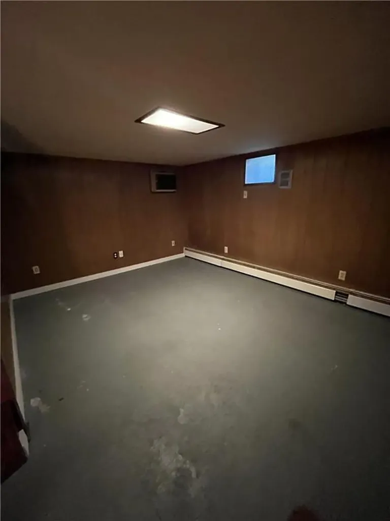 1 Ritchotte Court West Warwick RI 02893