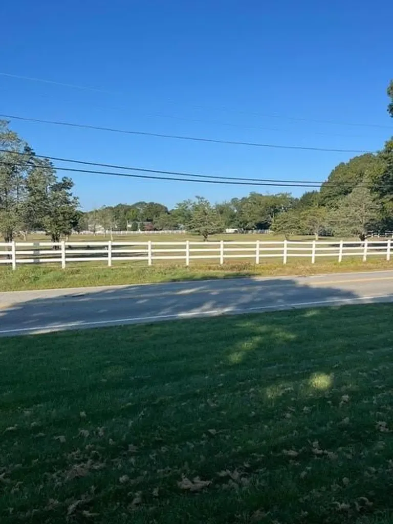 568 Buttonwoods Avenue Warwick RI 02886