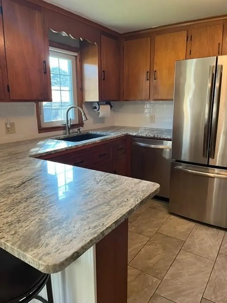 568 Buttonwoods Avenue Warwick RI 02886