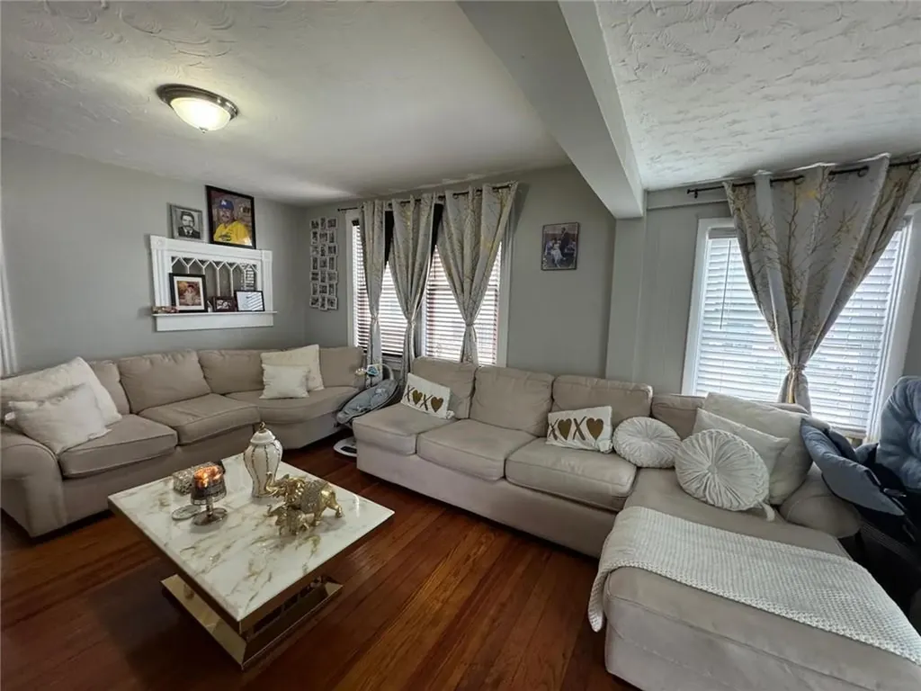 454 Union Avenue Providence RI 02909
