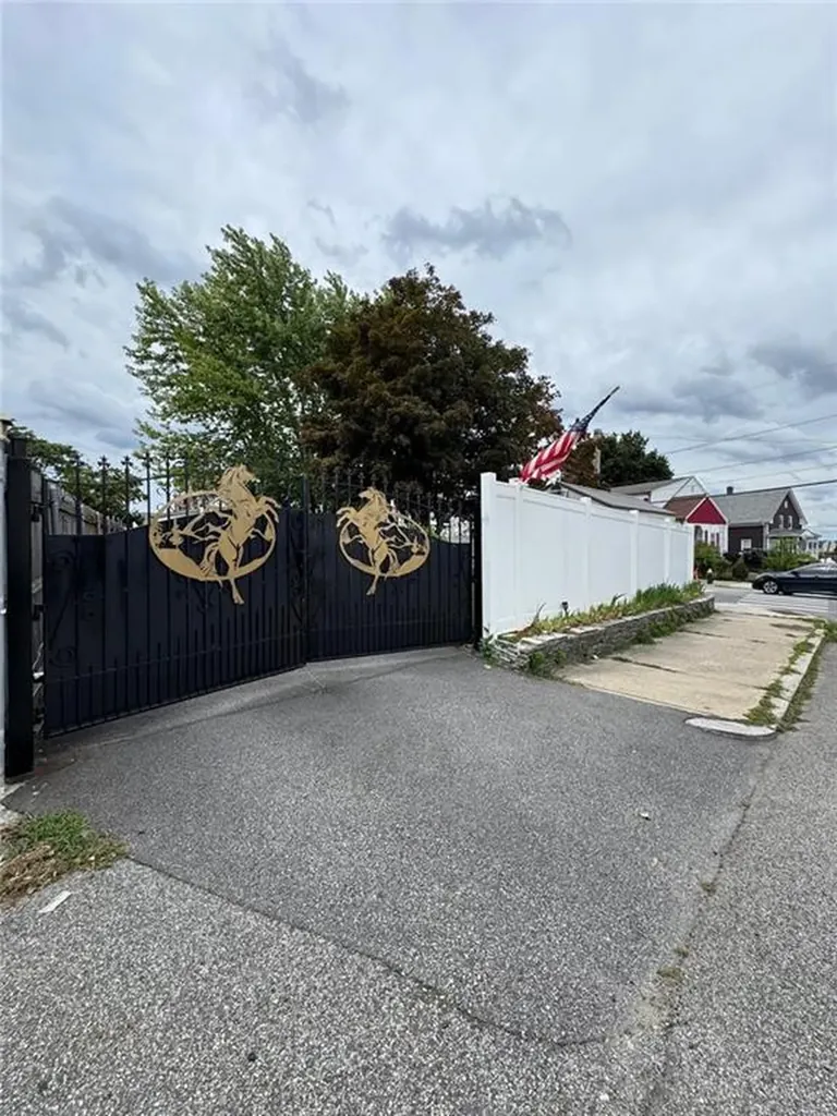 454 Union Avenue Providence RI 02909