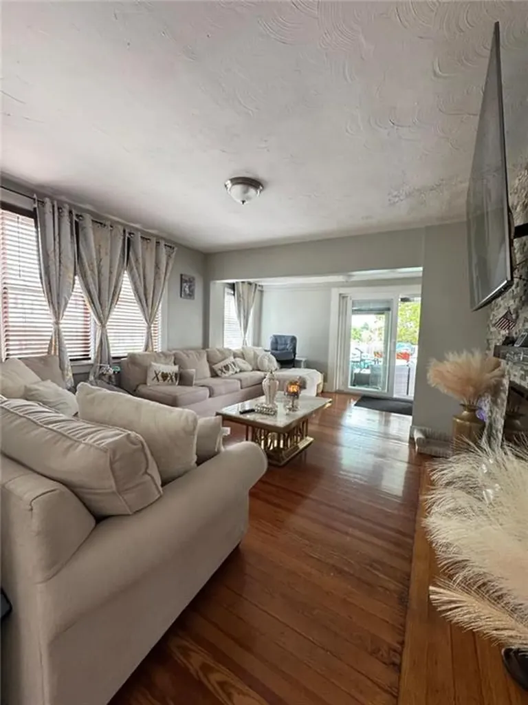 454 Union Avenue Providence RI 02909