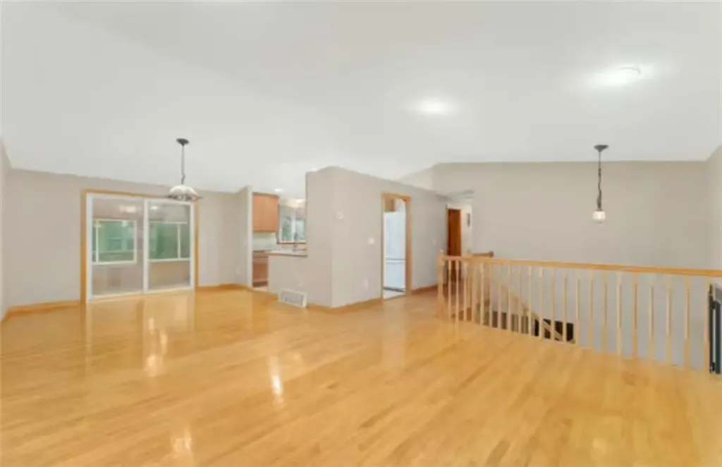 22 Glenwood Drive Coventry RI 02816