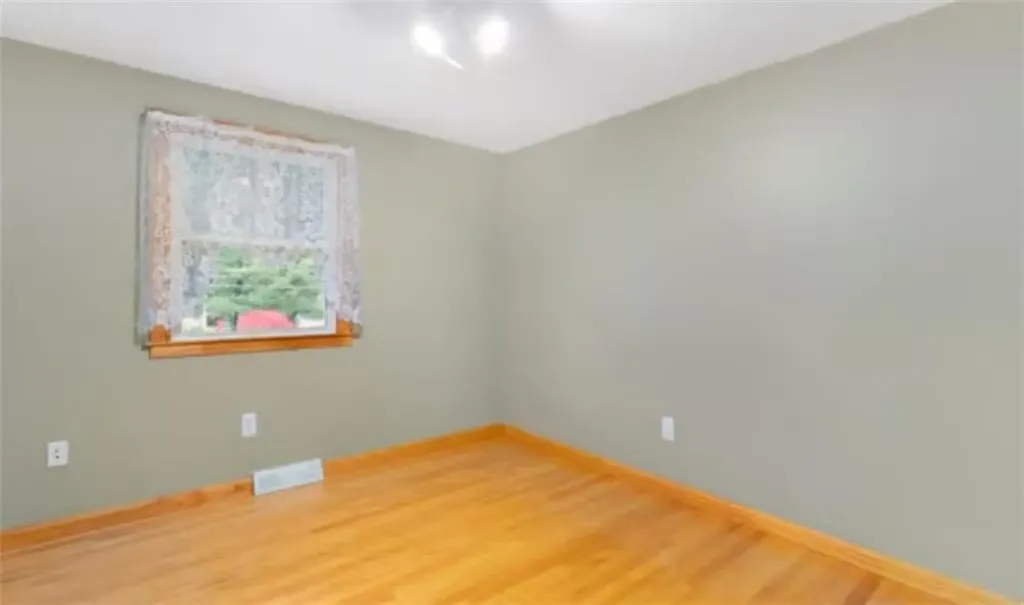 22 Glenwood Drive Coventry RI 02816