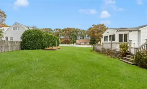 22 Glenwood Drive Coventry RI 02816