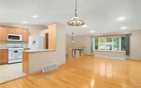 22 Glenwood Drive Coventry RI 02816