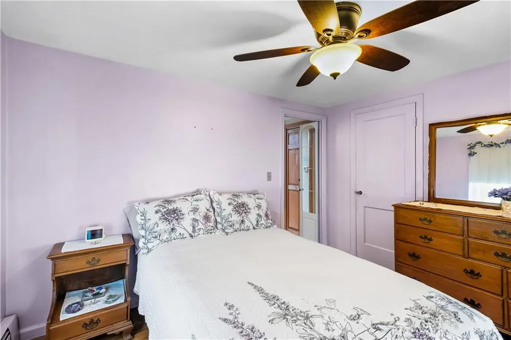 137 Strawberry Field Road Warwick RI 02886