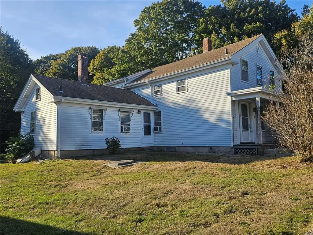25 East Avenue Westerly RI 02891