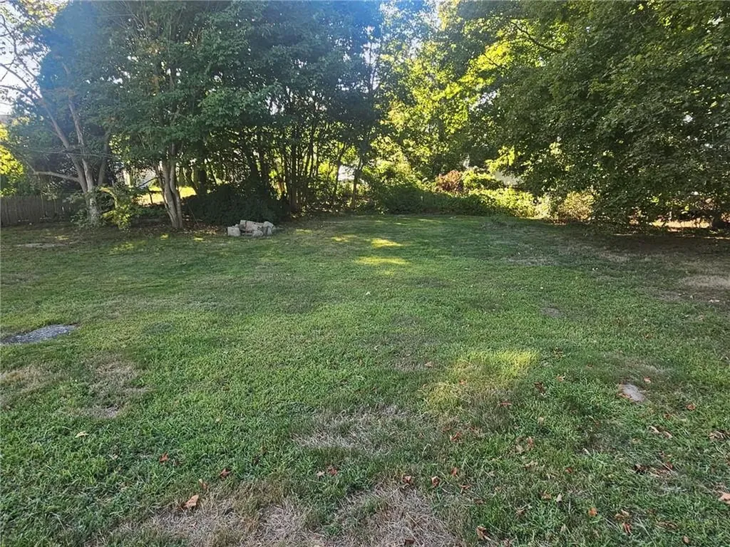 25 East Avenue Westerly RI 02891