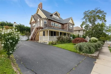 55 Hunter Avenue Newport RI 02840