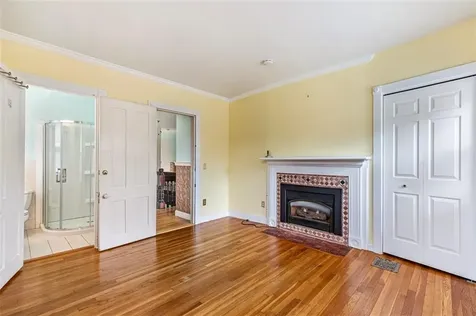 55 Hunter Avenue Newport RI 02840