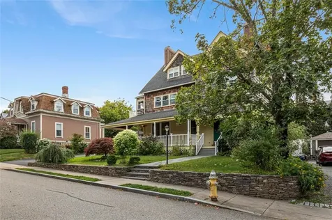 55 Hunter Avenue Newport RI 02840