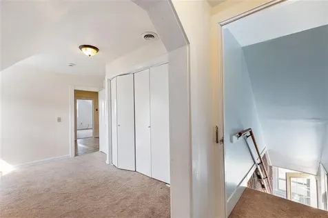 55 Hunter Avenue Newport RI 02840