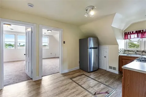 55 Hunter Avenue Newport RI 02840