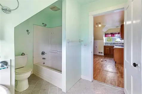 55 Hunter Avenue Newport RI 02840