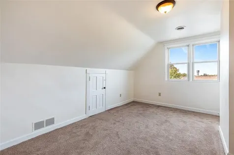 55 Hunter Avenue Newport RI 02840