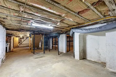 55 Hunter Avenue Newport RI 02840