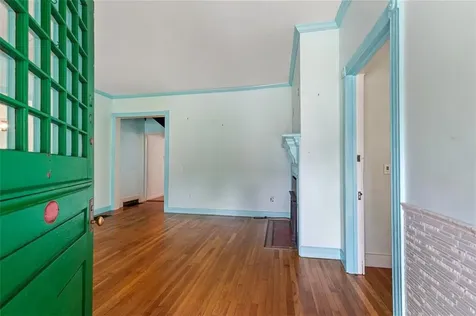 55 Hunter Avenue Newport RI 02840