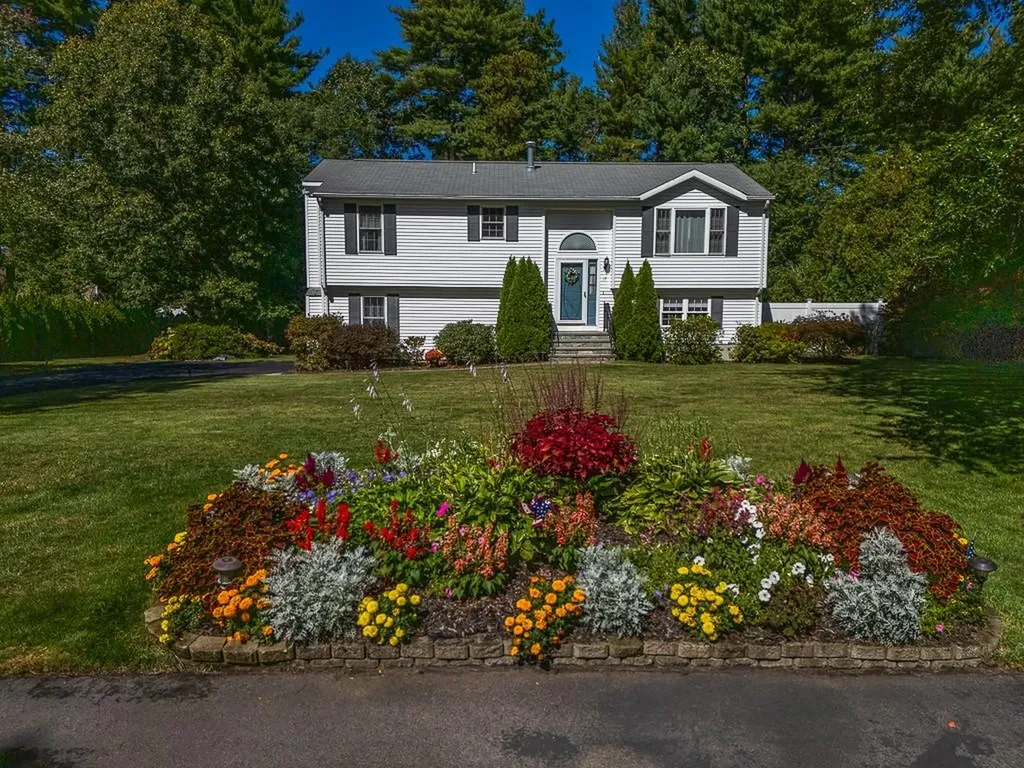 17 Wood Cove Drive Coventry RI 02816