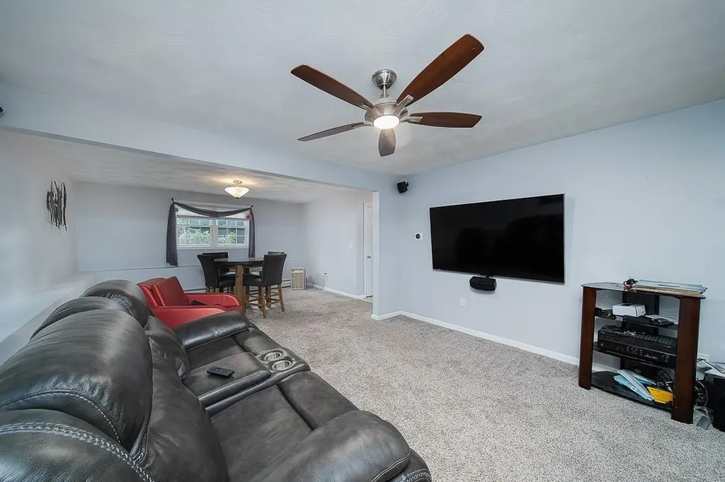 17 Wood Cove Drive Coventry RI 02816