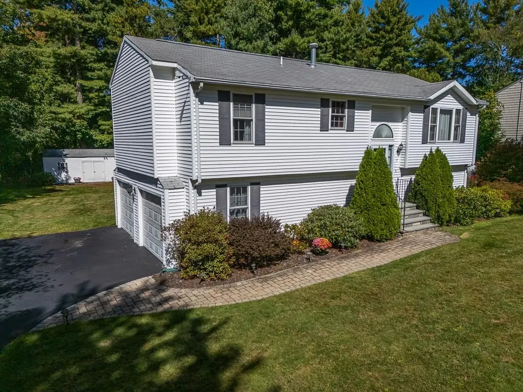 17 Wood Cove Drive Coventry RI 02816