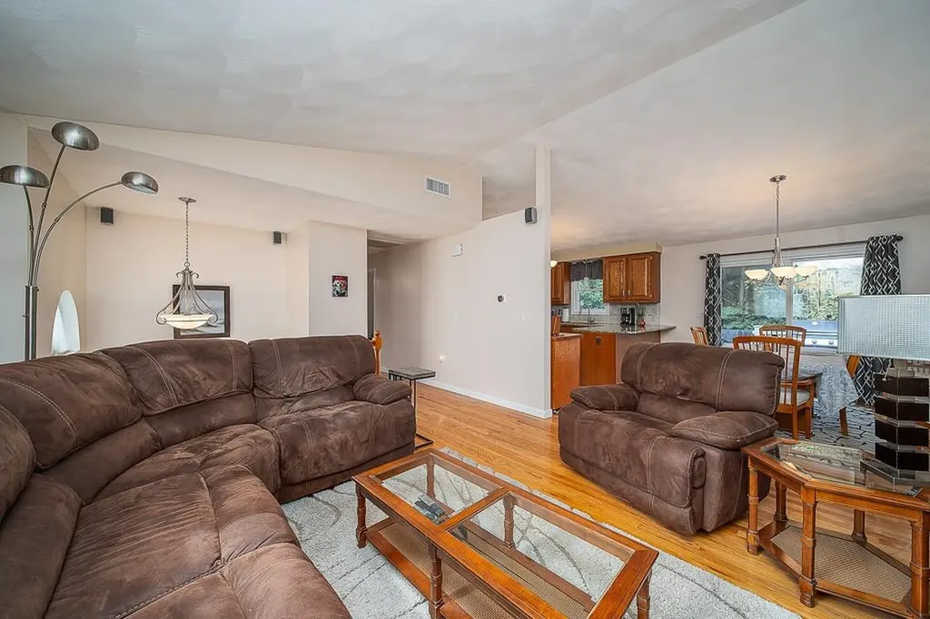 17 Wood Cove Drive Coventry RI 02816